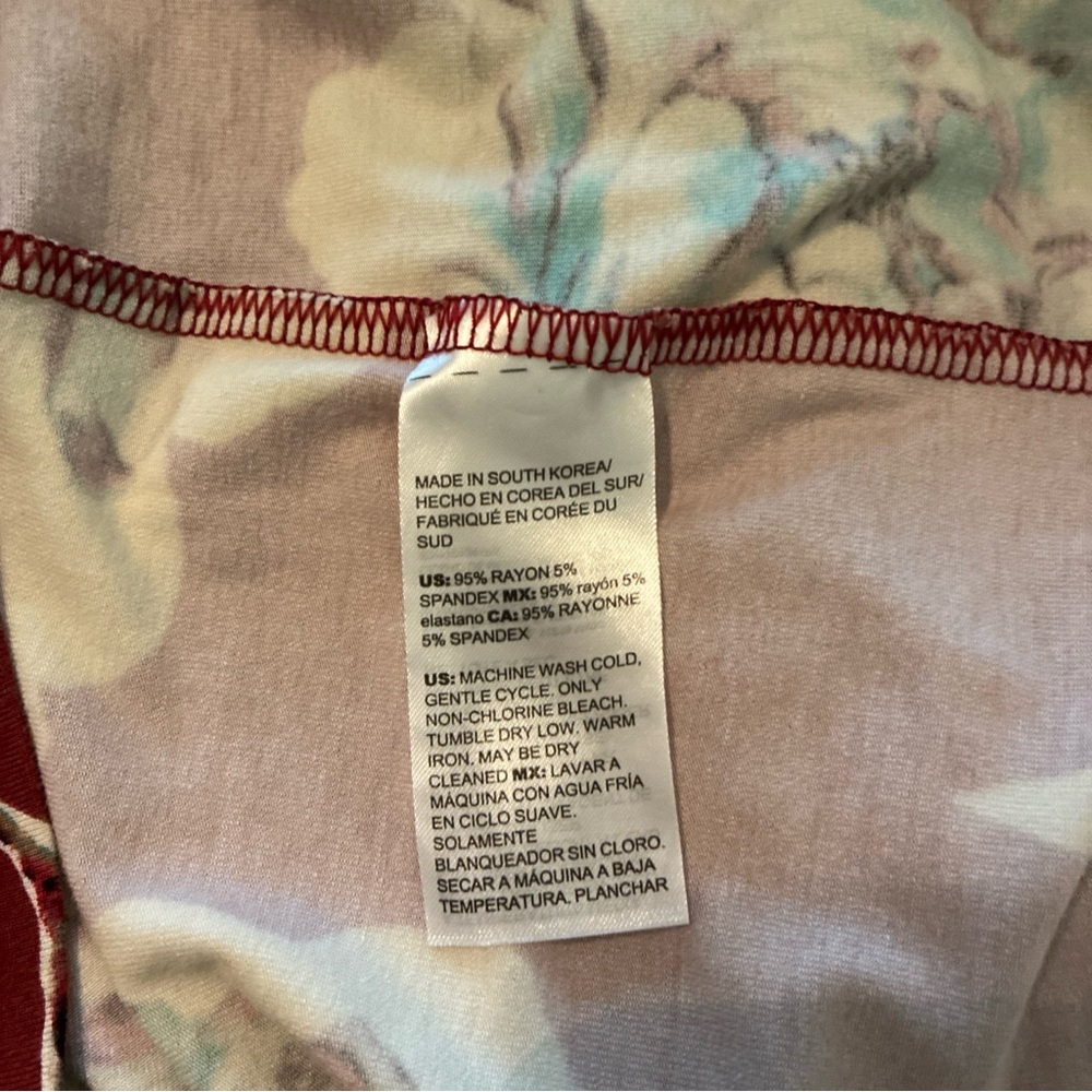 Chico's Bold Floral Long Sleeve Top - Rust and Cream SZ 1/M - Picture 4 of 4